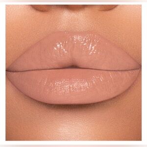 Jeffree Star Supreme Gloss   Color BLOW MY CANDLES